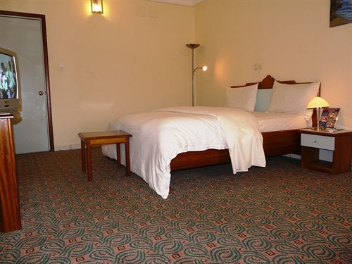 Azam Hotel Bamenda Exterior photo